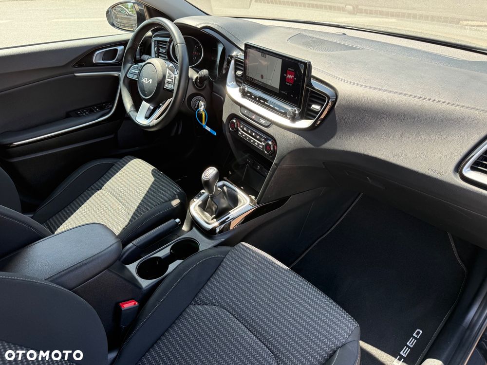 Kia Ceed 1.5 T-GDI OPF Nightline Edition - 11