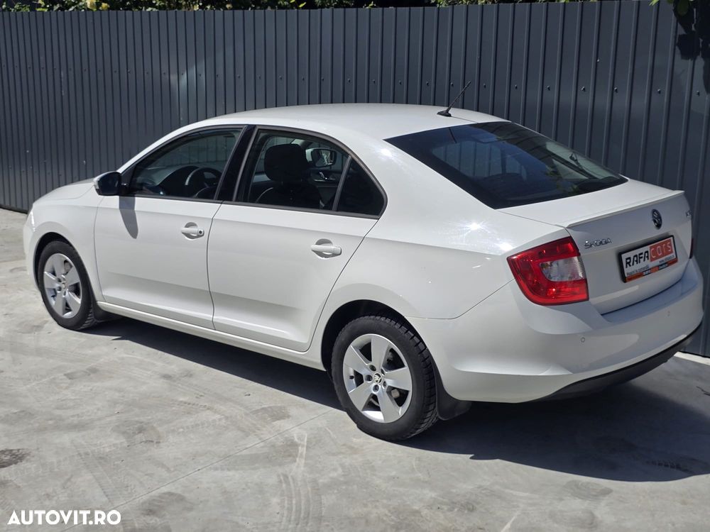 Skoda RAPID 1.4 TSI Ambition DSG - 17