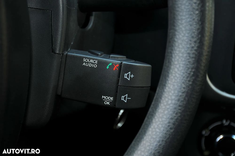 Dacia Logan dCi 90 Prestige - 16