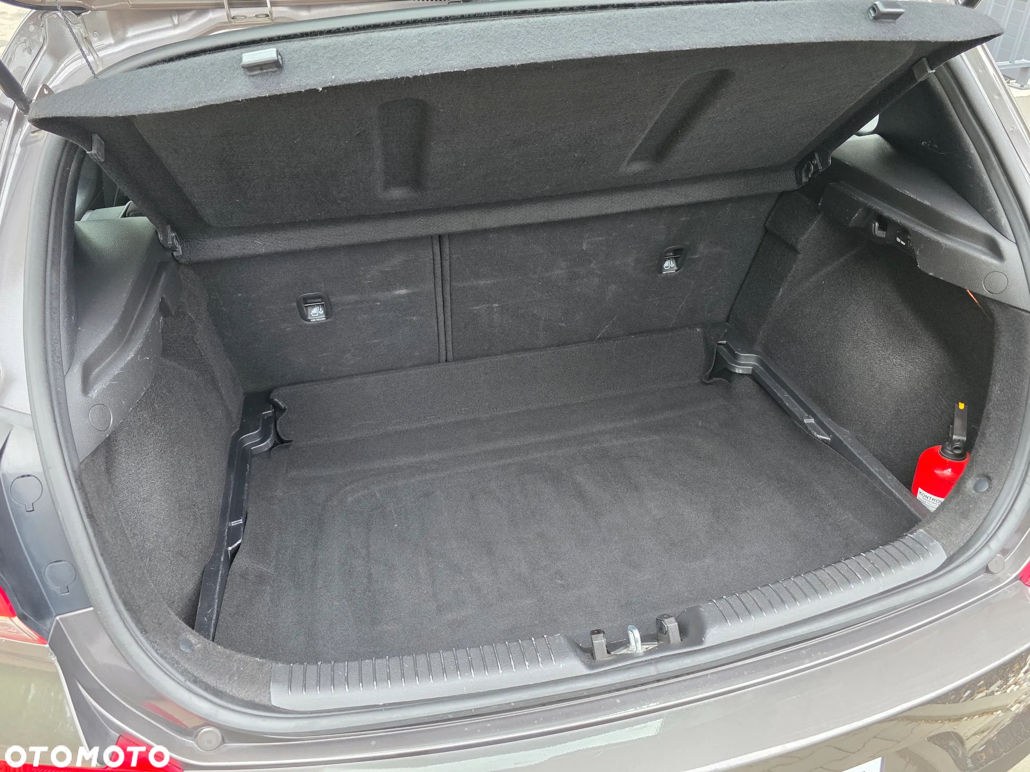 Hyundai i30 1.4 Classic + - 8
