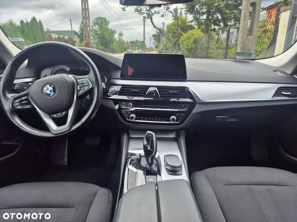 BMW Seria 5 520d - 5