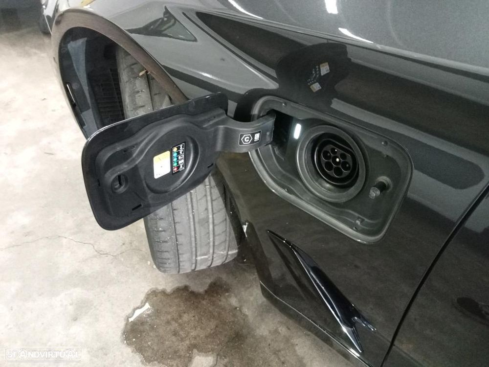 BMW 530 e - 11