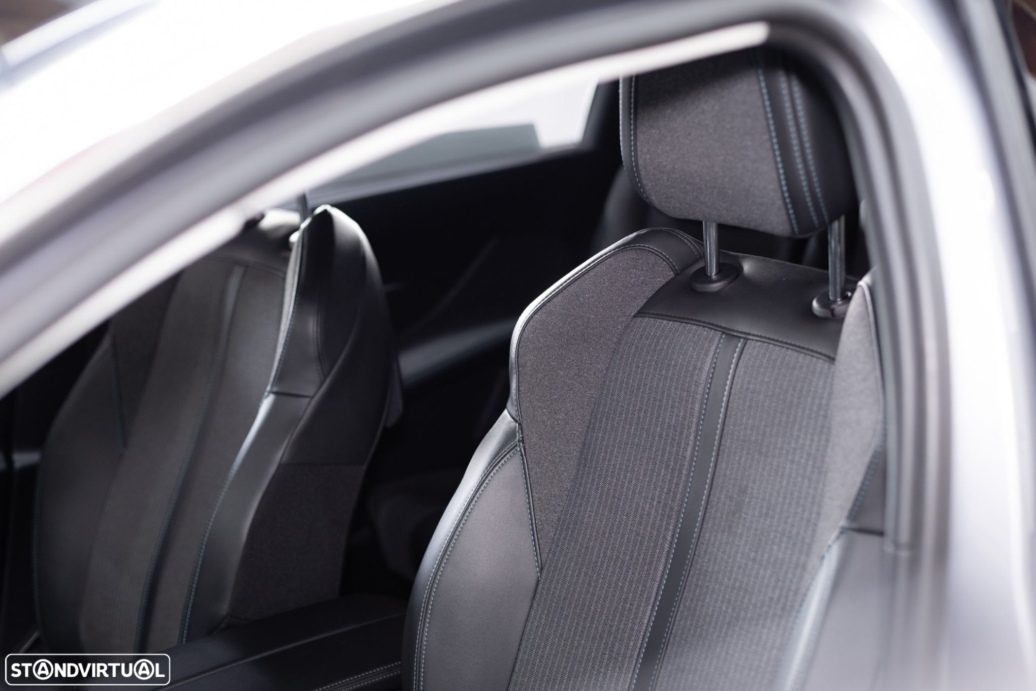 Peugeot 5008 BlueHDI 130 EAT8 Allure - 24