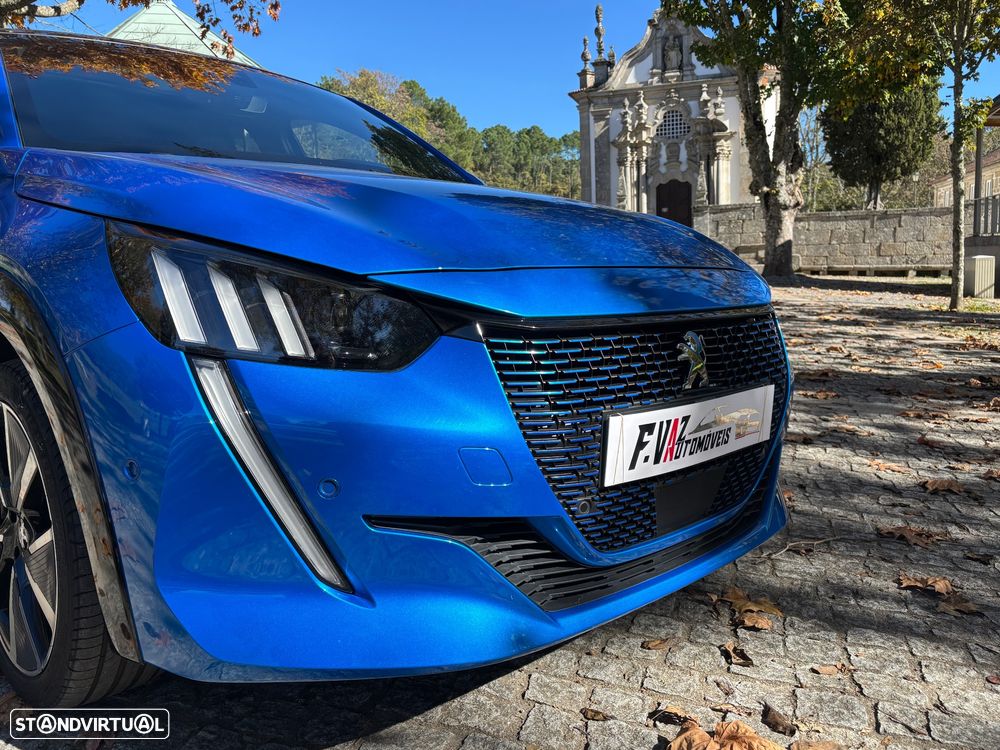 Peugeot e-208 GT Pack - 4