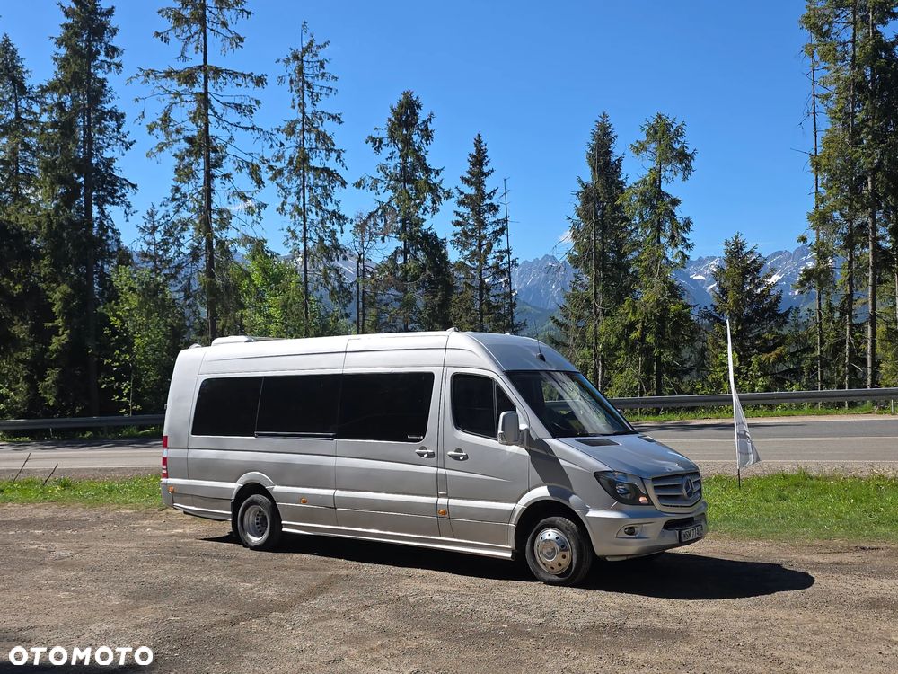 Mercedes-Benz Sprinter - 1