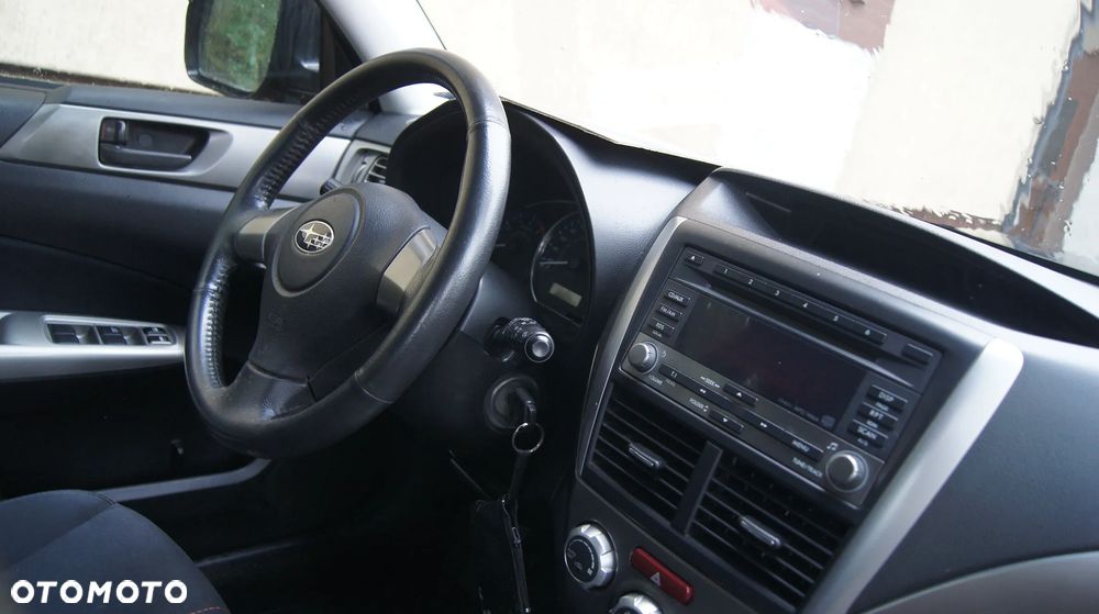 Subaru Forester 2.0D VR 000 Euro5 - 17