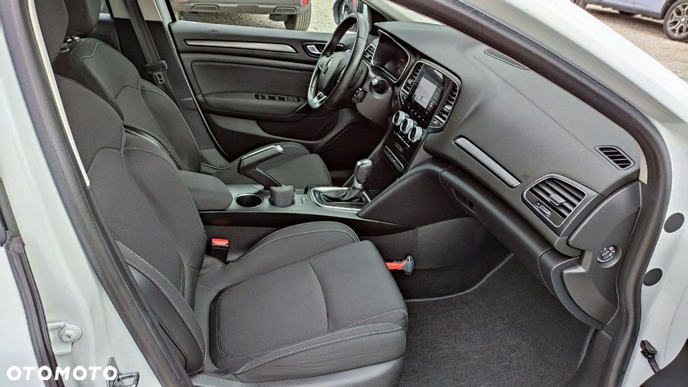 Renault Megane ENERGY TCe 140 EDC BUSINESS - 26
