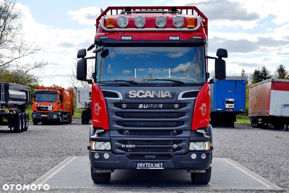 Scania R520 V8 Loglift 125S - 2
