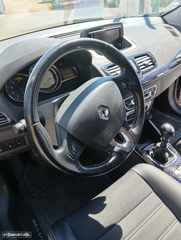 Renault Mégane 1.5 dCi Bose Edition - 6