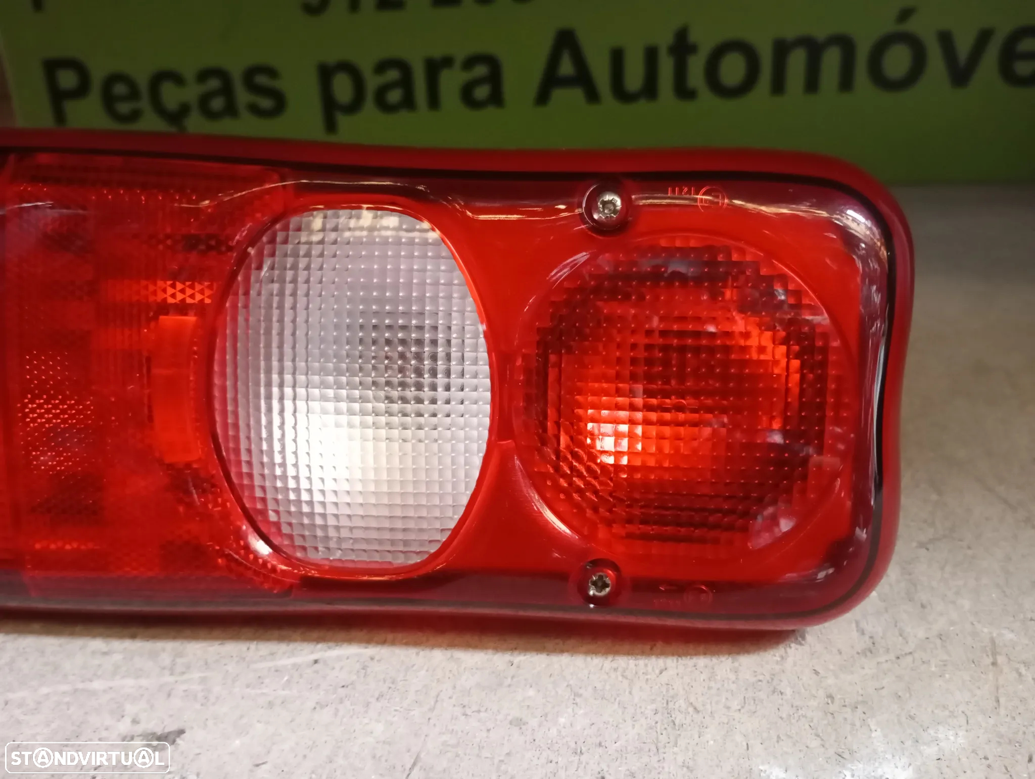 CANTER HILUX FAROLIM CAIXA ABERTA - FT377 - 4