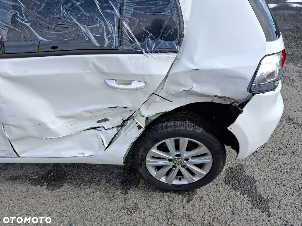 Volkswagen Golf - 8