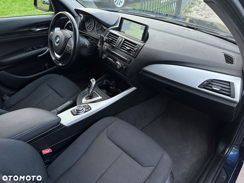 BMW Seria 1 116i - 24