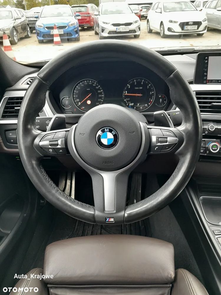 BMW Seria 3 330i xDrive Edition M Sport Shadow - 12