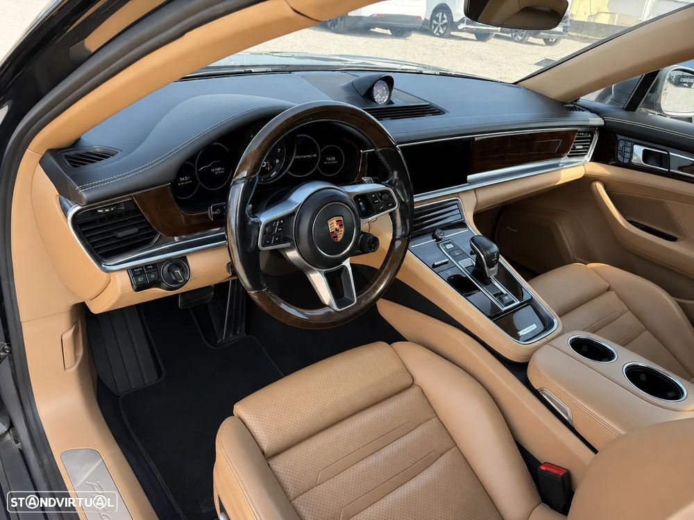 Porsche Panamera 4 E-Hybrid Platinum Edition - 9