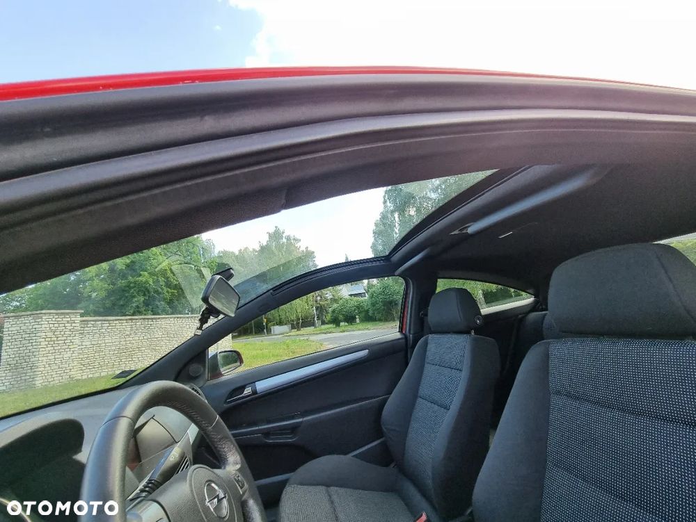 Opel Astra III GTC 1.6 Sport - 15
