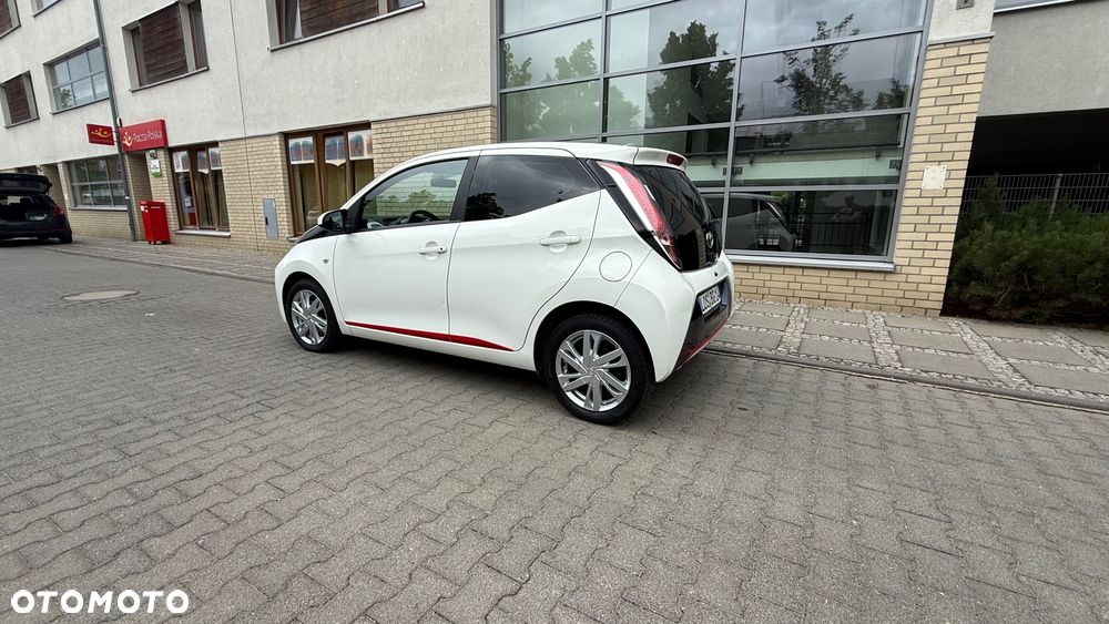 Toyota Aygo x-clusive Style Selection - 6