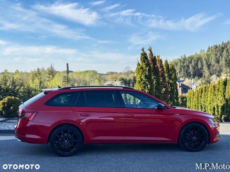 Skoda Superb 2.0 TDI Sportline - 32