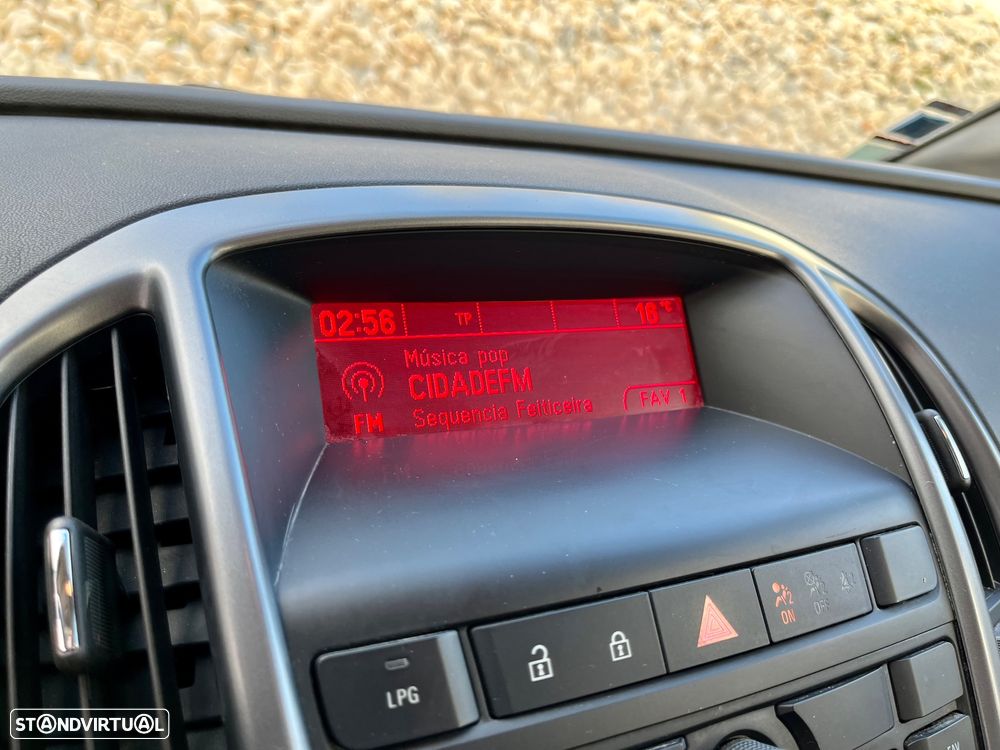 Opel Astra Sports Tourer 1.4 T Selection GPL - 36