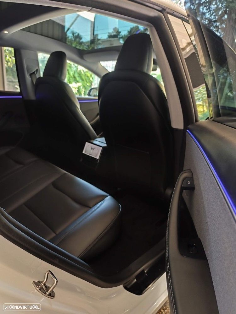 Tesla Model 3 Standard RWD - 19