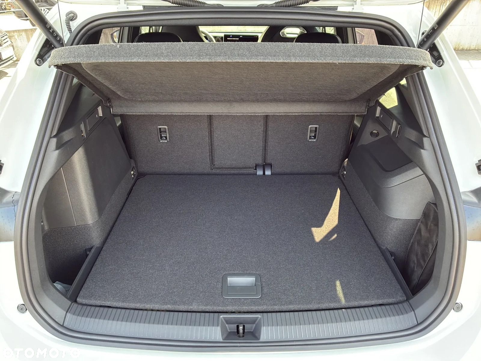 Volkswagen Tiguan - 20