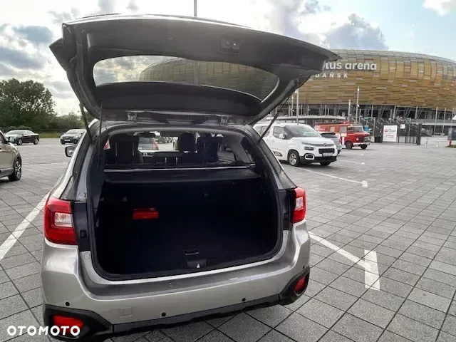 Subaru Outback 2.0D Exclusive Lineartronic - 13