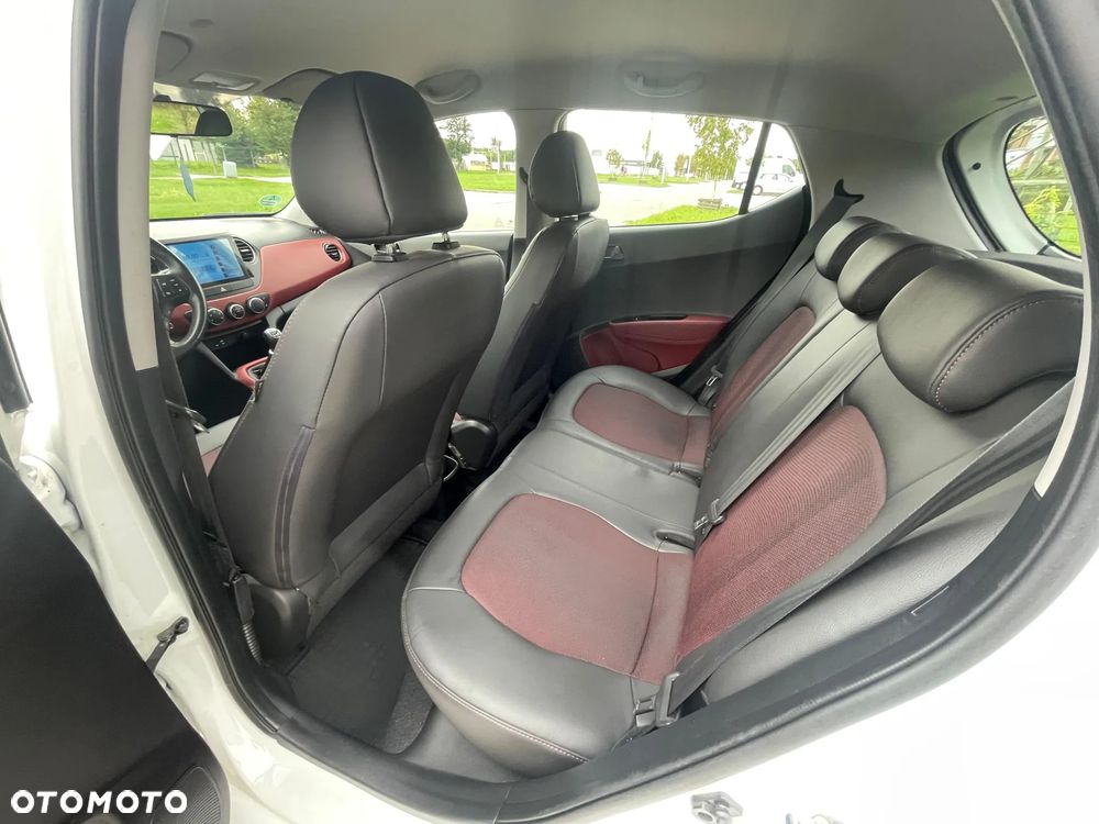 Hyundai i10 1.2 Fifa World Cup Edition - 11