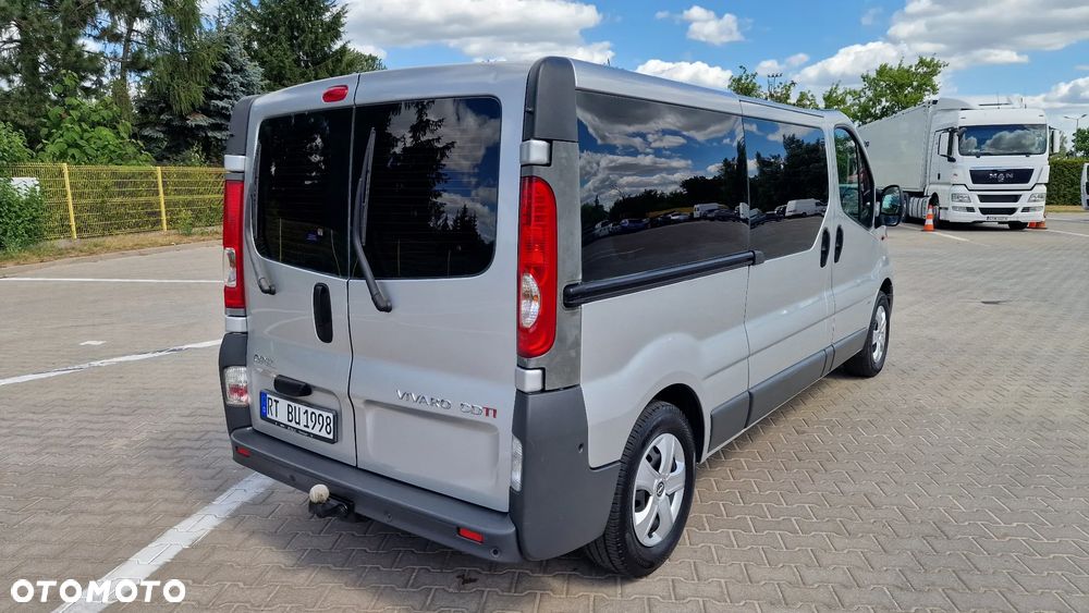 Opel Vivaro L2H1 2.9t - 18