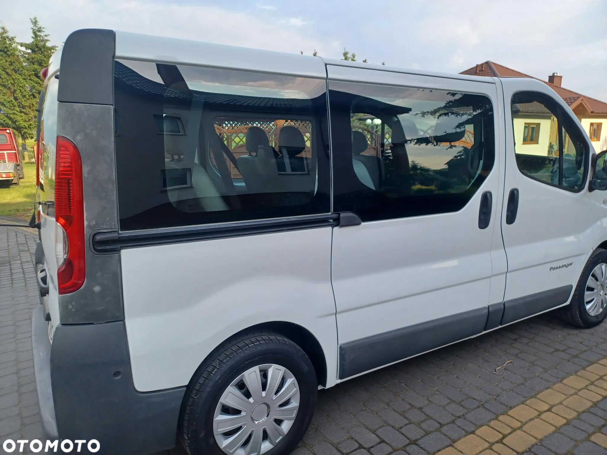 Renault Trafic 2.0 dCi 115 Passenger Expression - 12