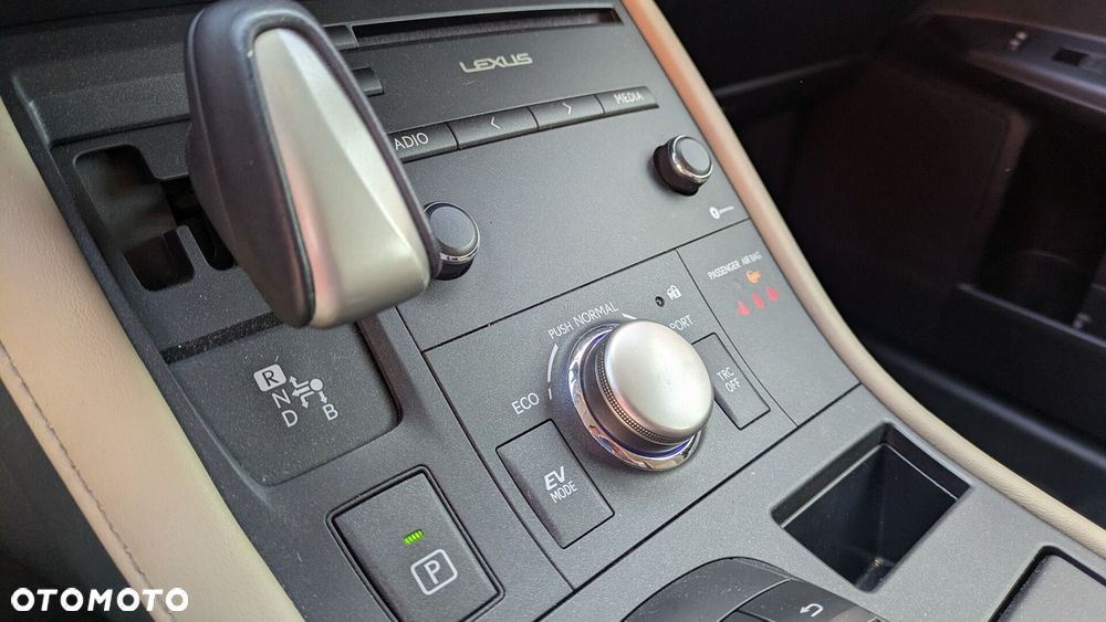 Lexus CT 200h Elegance EU6 - 17