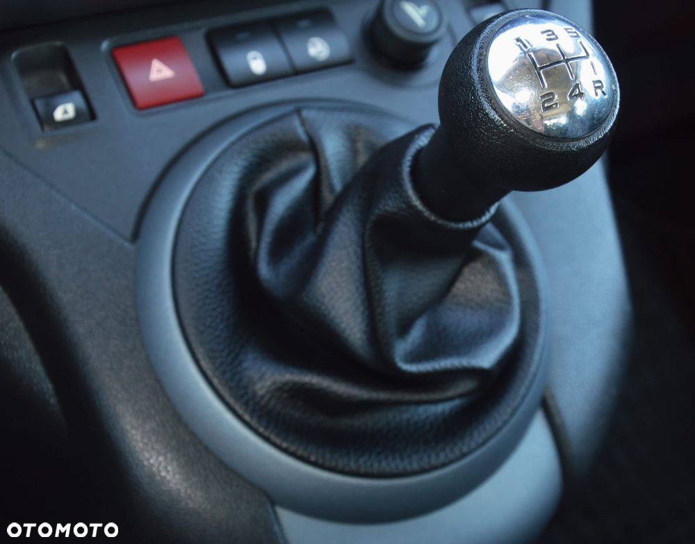 Peugeot Partner 1.6 HDi Active - 20