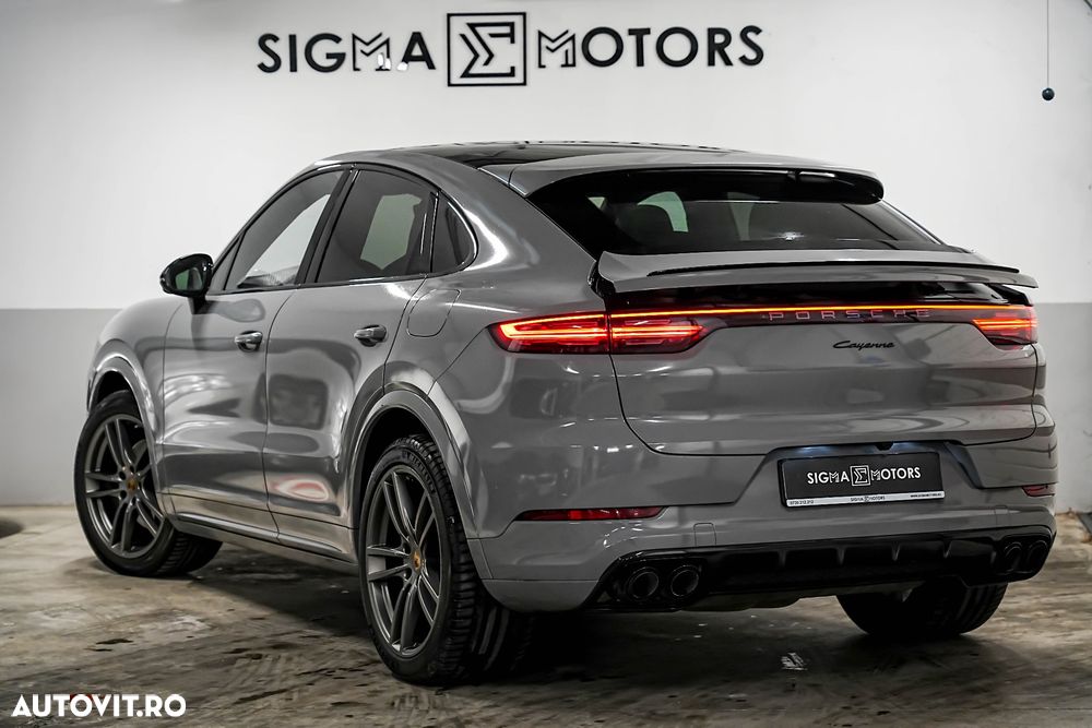 Porsche Cayenne - 4