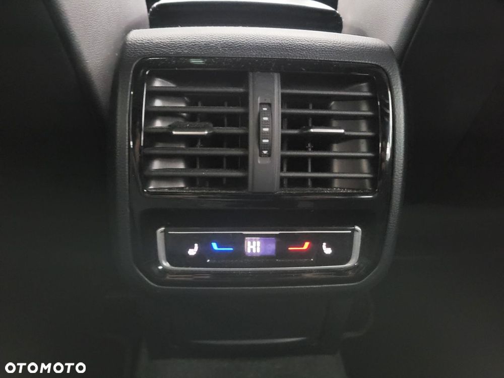 Volkswagen Arteon 2.0 TSI R-Line DSG - 20