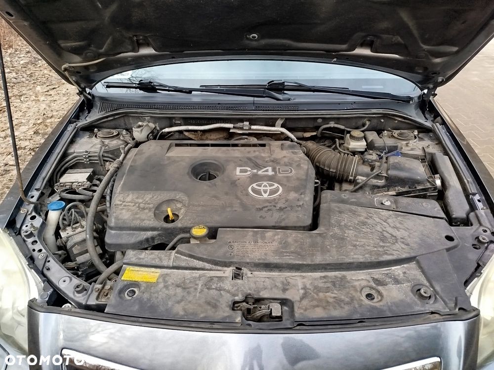 Toyota Avensis 2.2 D-4D Prestige - 32