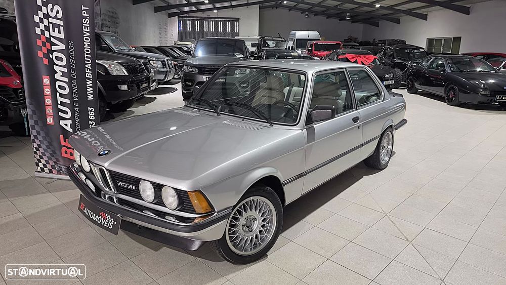 BMW 323 - 5
