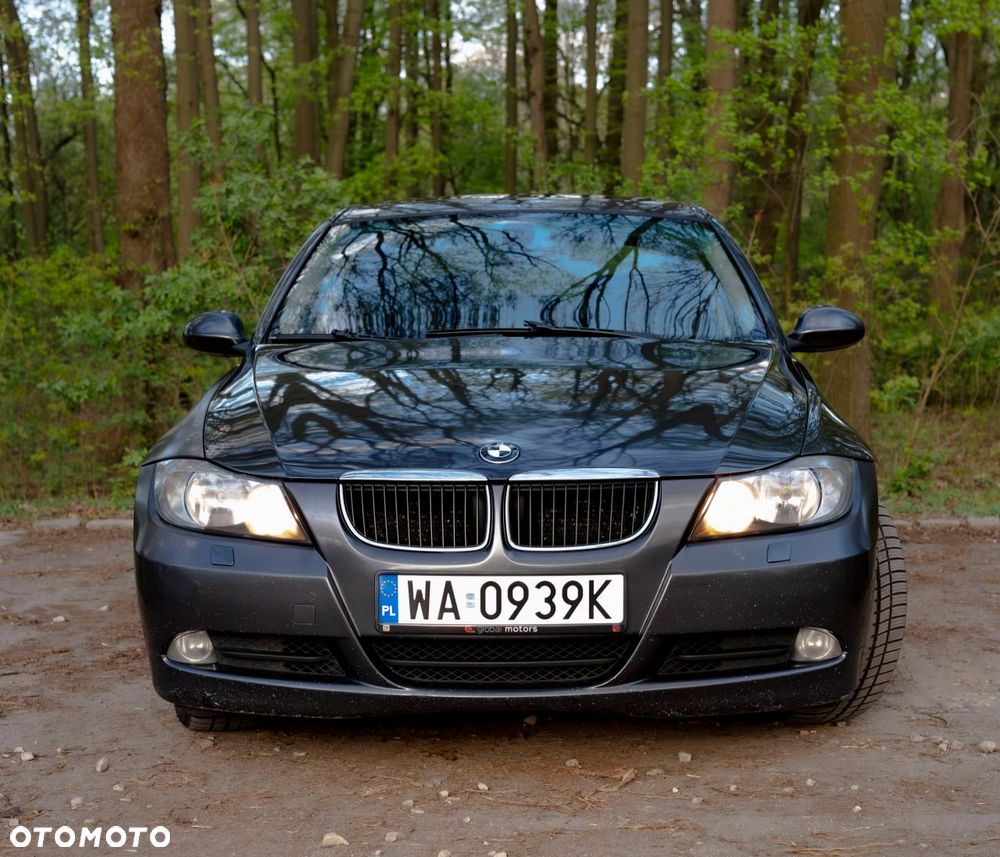 BMW Seria 3 330i - 7