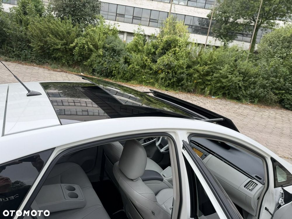 Toyota Prius - 26