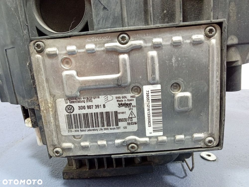 VW PASSAT B6 REFLEKTOR PRAWY XENON EU 3C0941752G - 11