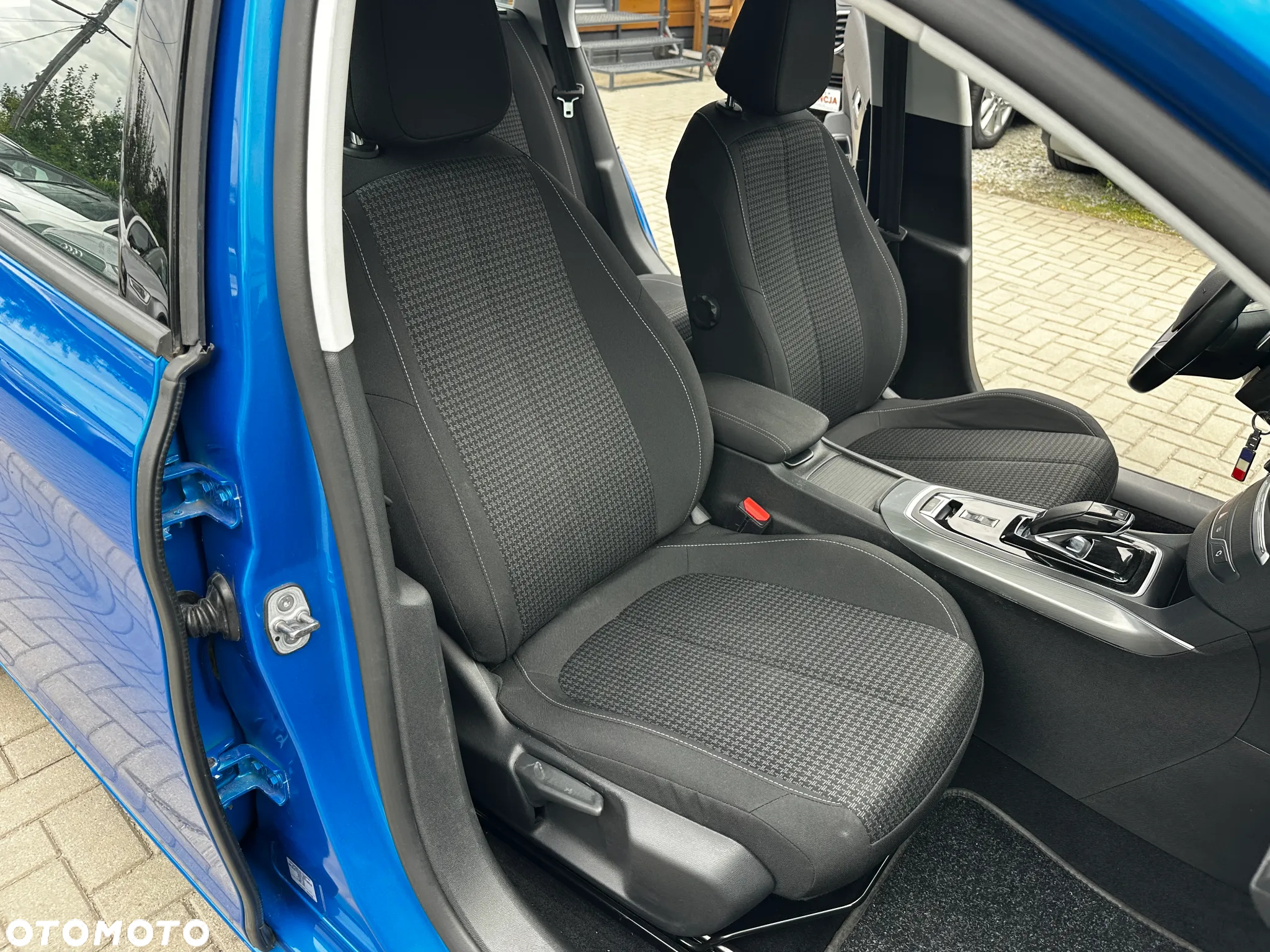 Peugeot 308 - 24