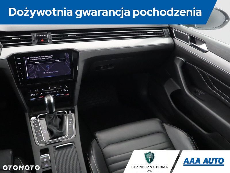 Volkswagen Passat Variant - 10