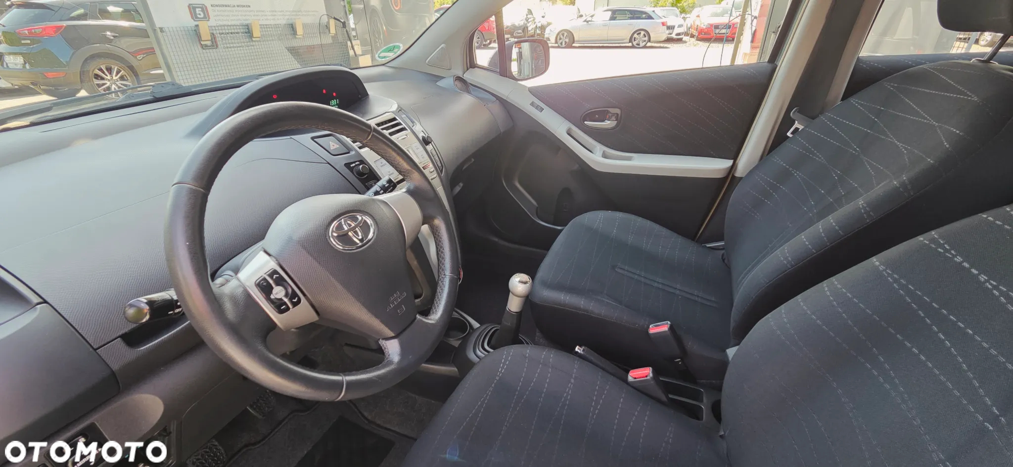 Toyota Yaris 1.3 Luna A/C - 26