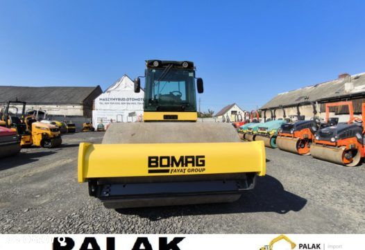 Bomag Walec drogowy  BW 213 DH METAL-GUMA  ,2015 rok - 7