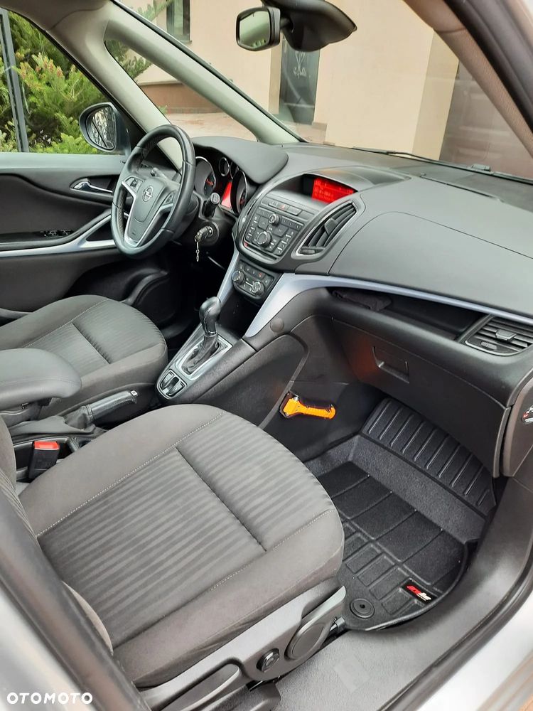Opel Zafira - 23