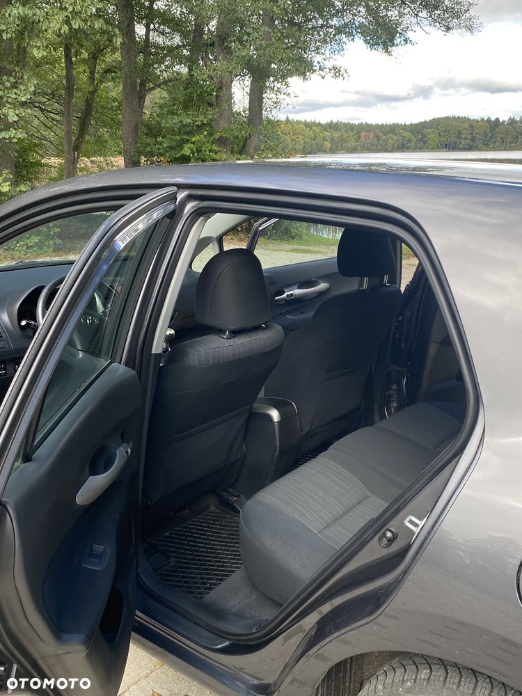Toyota Auris - 15