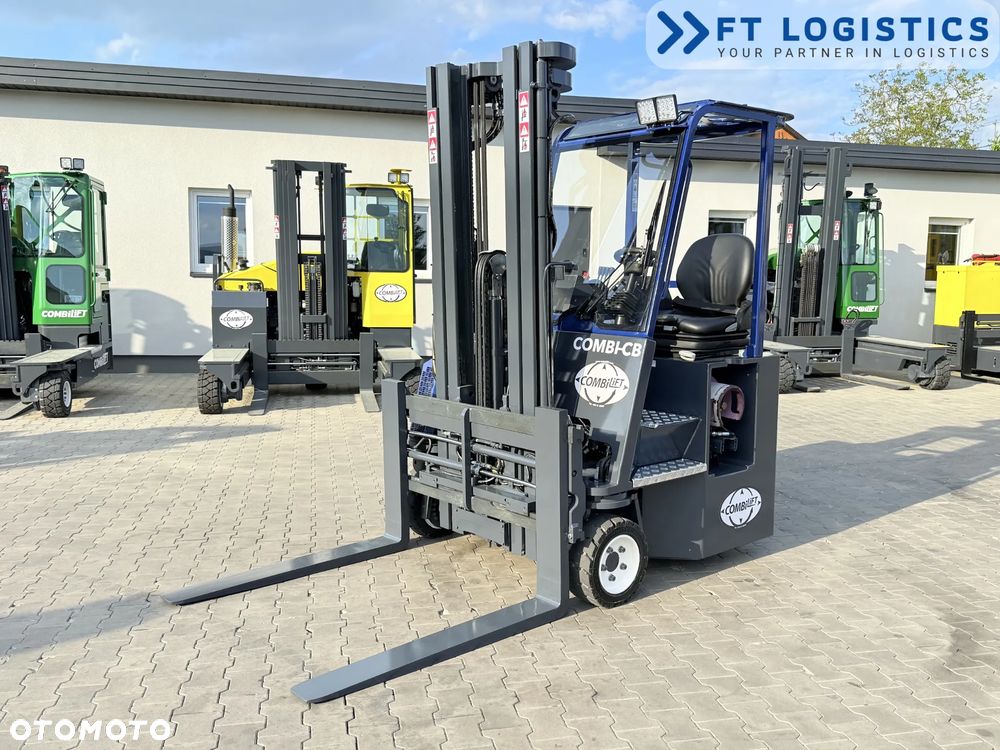 Combilift WÓZEK CZTEROKIERUNKOWY - WIELOKIERUNKOWY | COMBILIFT CB3000| GAS | TRIPLEX 5500MM | POZYCJONER WIDEŁ | PRZESUW WIDEŁ | WOLNY SKOK | NOWE OPONY | PO SERWISIE | STAN IDEALNY | Szeroka oferta wózków czterokierunkowych i bocznych, dopasowanych do różnorodnych potrzeb i zastosowań - 2
