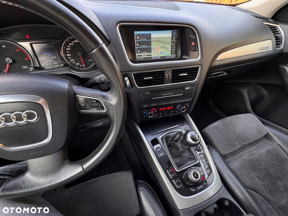 Audi Q5 2010 photo 2
