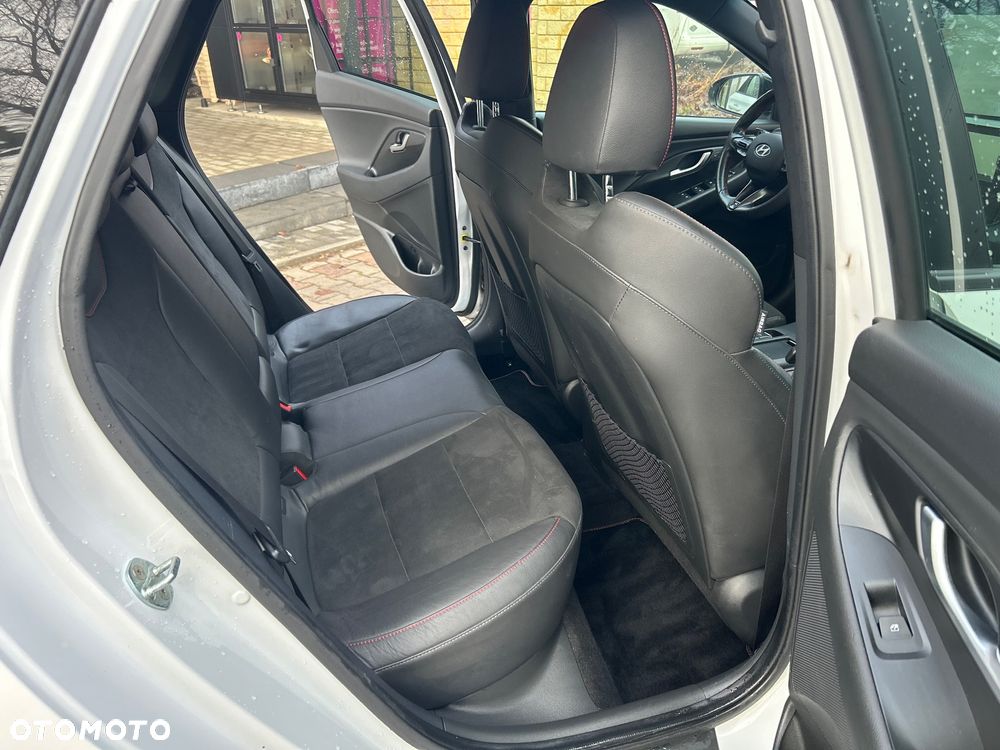 Hyundai i30 1.5 T-GDI 48V-Hybrid DCT N-Line - 15