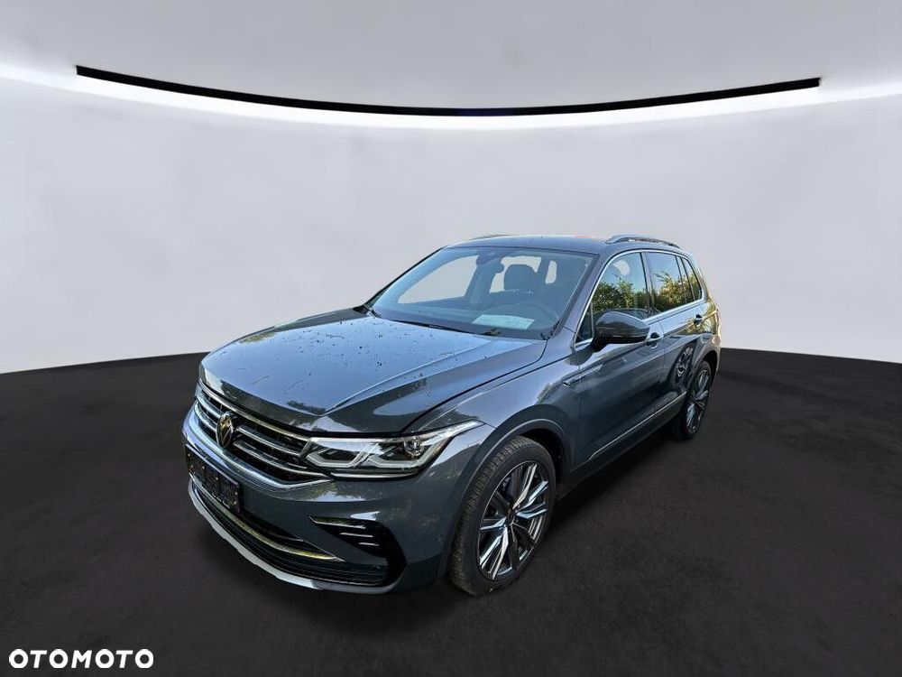 Volkswagen Tiguan - 1