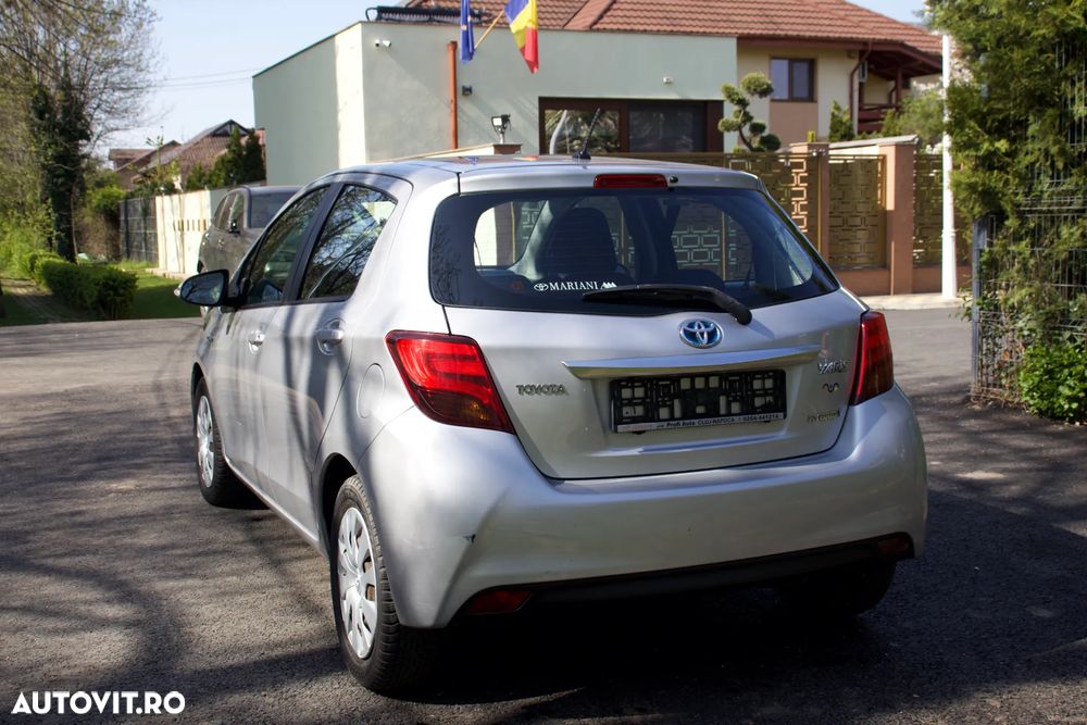 Toyota Yaris - 3