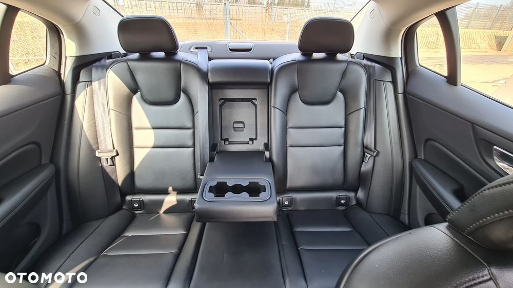 Volvo S60 - 16
