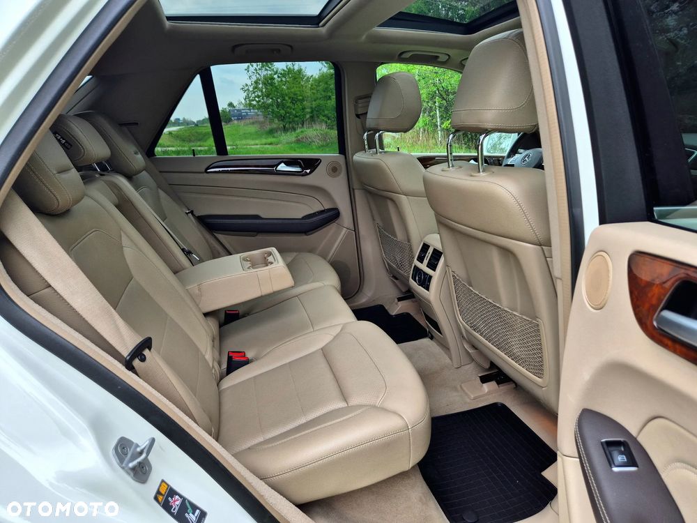Mercedes-Benz ML 350 BlueTEC 4MATIC 7G-TRONIC - 26
